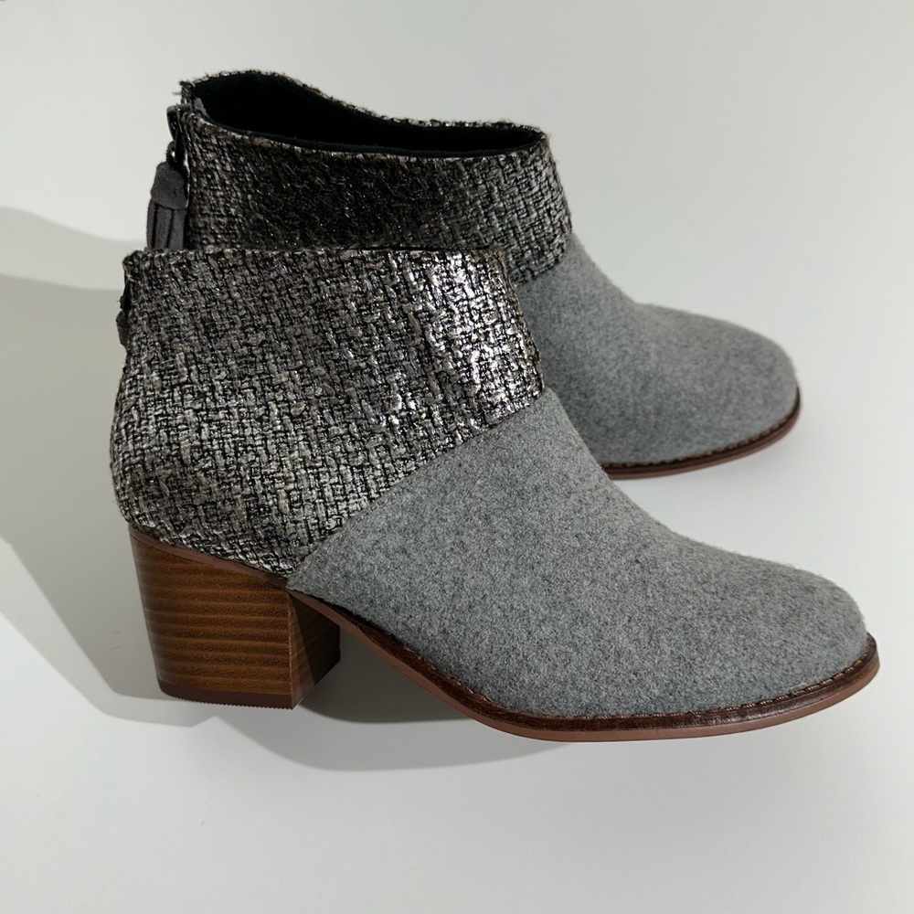 Toms Women’s Ankle Boot Size W 6.5